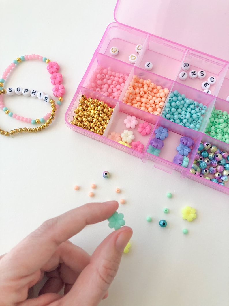personalized gift for kids, DIY stretchy bracelet craft kit, bracelet making kit, activity box, friendship bracelets, jewelry making the pastel kit