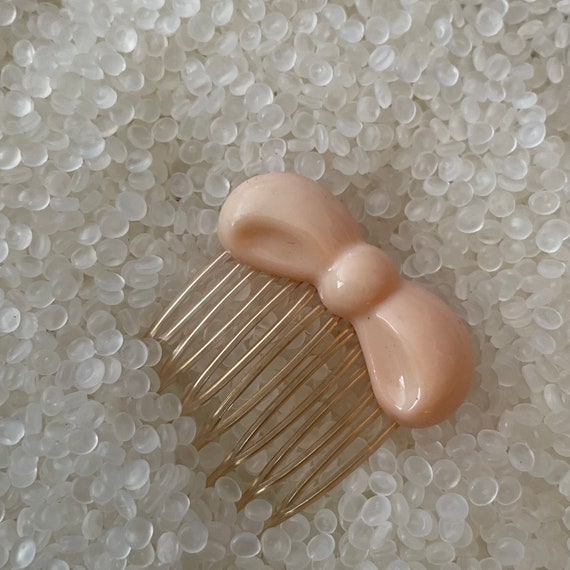 Vintage comb , 1930 hair comb , chunky pink bow - image 1