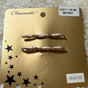 vintage barrette,gold hair clips ,on original card, GOLD TONE hair pins, vintage 1970s retro hair style, old store stock,bb71