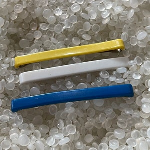 vintage barrettes, 1970s barrette , narrow barrettes,GOODY STAY TIGHT, yellow ,white  and blue ,Barrette , W73