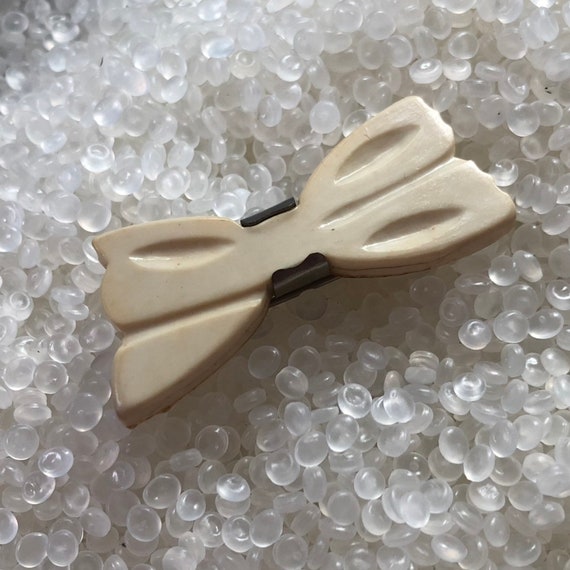 vintage barrette ,vintage 1930s ,bakelite, ivory … - image 1