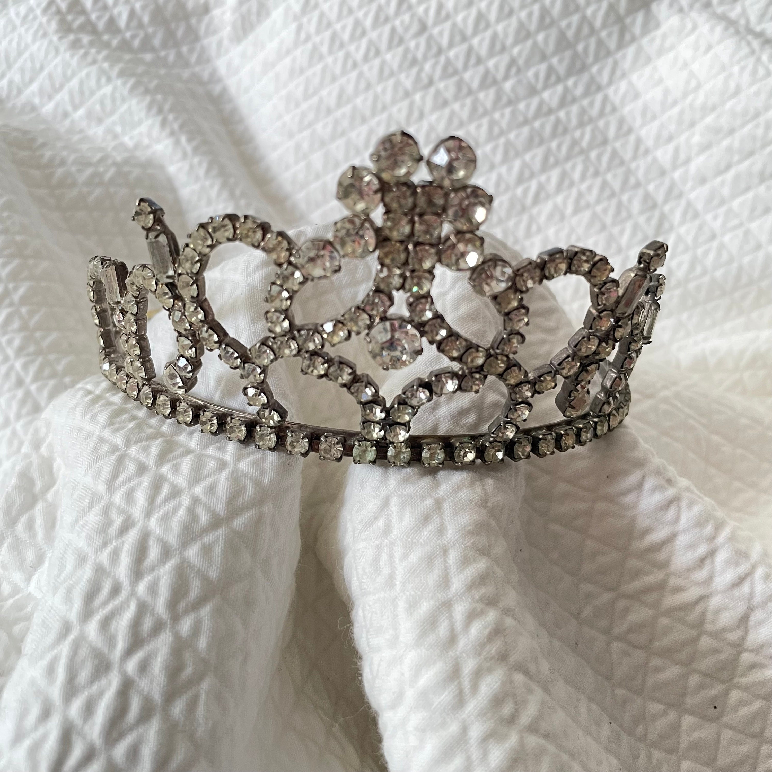 Vintage Tiara, Rhinestones,, Tiara Vintage 1940s Tiara,side  display picture 3