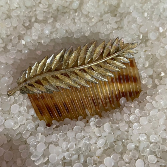 Vintage Hair Comb, Antique Gold Tone Feather, Leaf Barrette  display picture 3