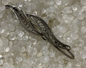 Vintage barrette,silver tone hair barrette,  barrette, , infinity shape, tiny intricate detail