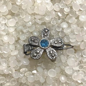 vintage double floral silver-tone metal and black & silver rhinestones hairclip Vintage Silver Tone Crystal Rhinestones Hair Claw Clip Metal  main image 4