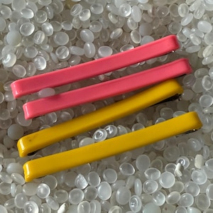 vintage barrettes, Goody stay tight 1970s ,matching sets, narrow barrettes,  aqua blue,  bright pink  ,slender barrettes, z3