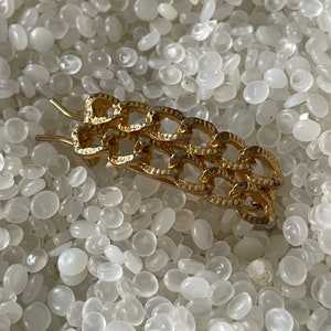 Vintage hair Barrette , gold tone Barrette, Pretty chain link, double  chain look, plated metal, 1.5 inch wide,  1960 barrette .p9