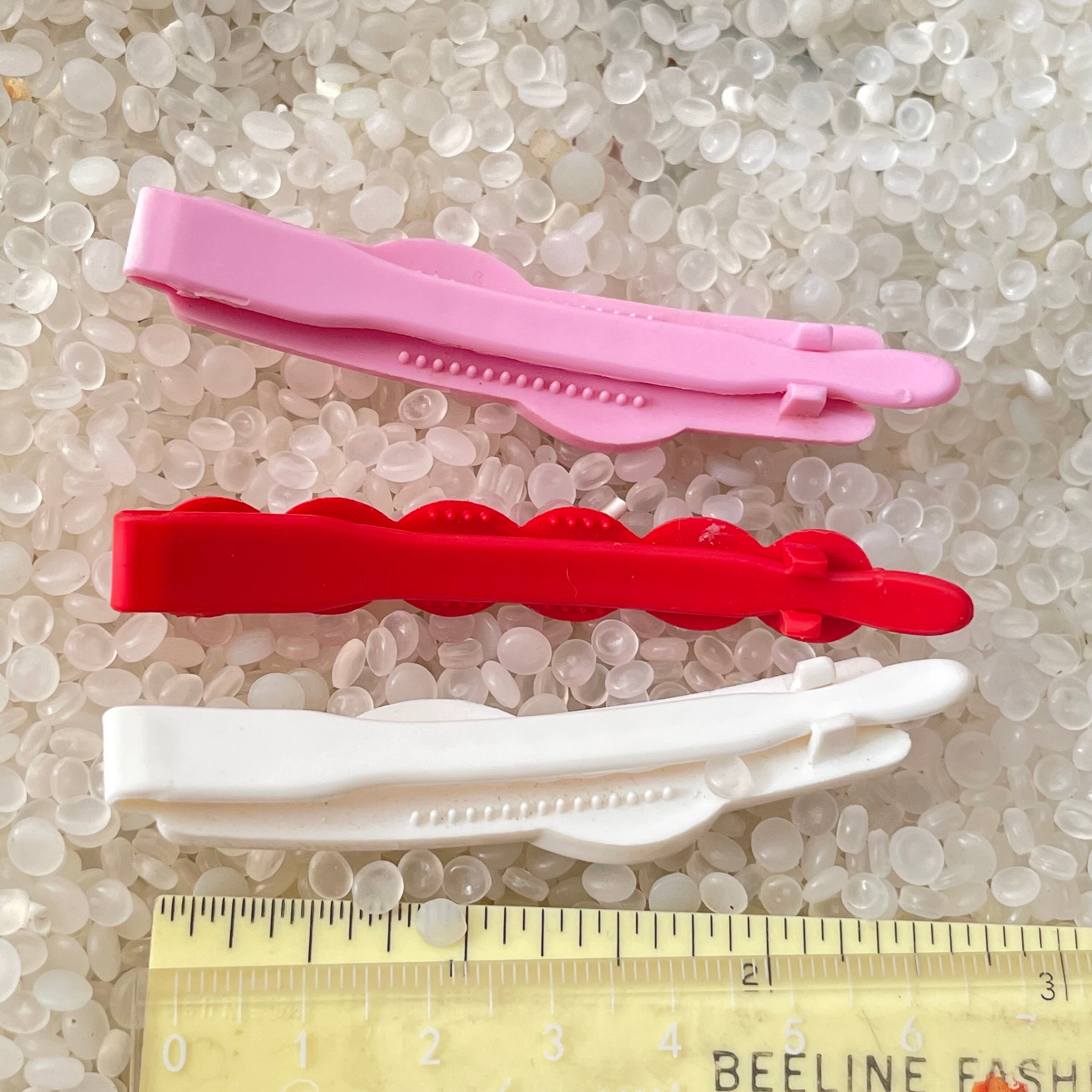Kidcore Vintage Twist Barrette: Plastic Hair Clip, 1970s-80s, Long