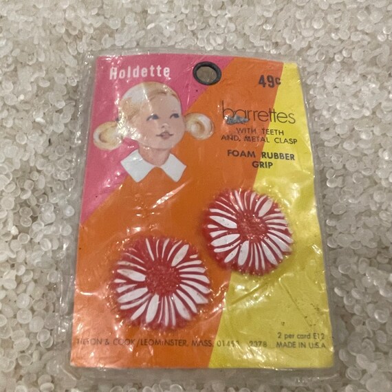 Vintage barrette,red and white plastic flowers, red daisies , old store stock, vintage 1960 barrette