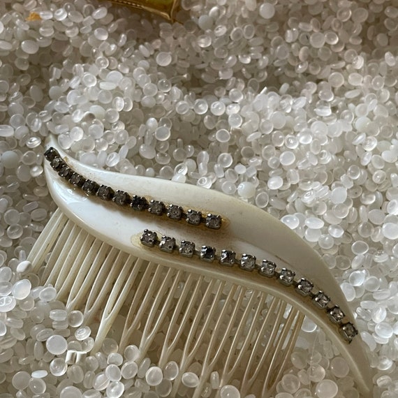 Vintage Hair Combs With Bright Rhinestones Side Swept Hair White