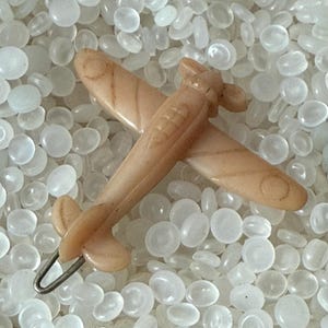 vintage barrette,  airplane barrette,  bomber plane, rare barrette, 1940s barrette, tiny barrette,