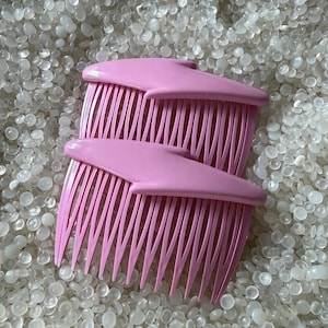 vintage hair combs, zig zag  tops,  2.75  inches across , retro 1970s, pink combs, goody combs