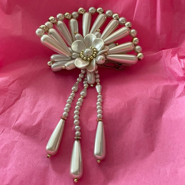 vintage hair barrette, Beautiful , faux pearls, retro hair accessories ,vintage circa 1980s , dangle beads, bridal hair, Fan shape,q2