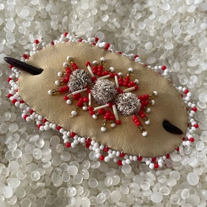 vintage  hair barrette, , leather hair Barrette  , black hair stick, red and white  beads , vintage 1970, Native American influences