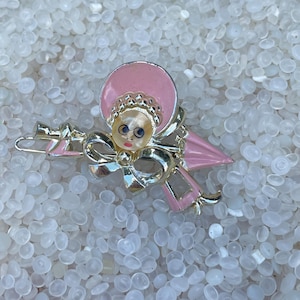 vintage barrette , girl in a bonnet,parasol novelty barrette, vintage 1950 barrette, unique barrette, sb3