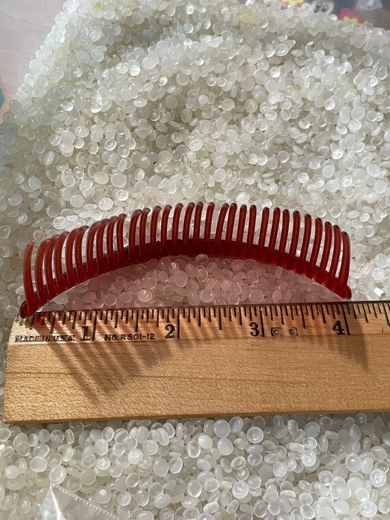vintage hair combs,  slender tops , 4 inches acro… - image 4