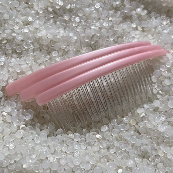 vintage hair comb , pink comb ,soft color , vintag