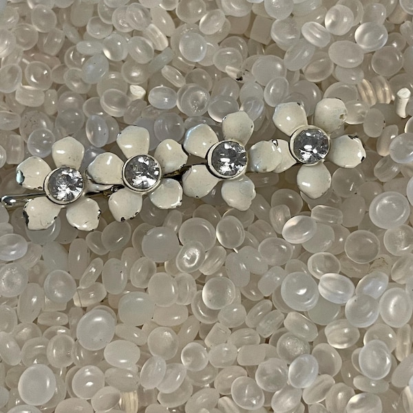 vintage barrette,white  flowers, enamel flowers,metal setting, clear  rhinestones  center, vintage hair clip, 1960 barrette,hk4