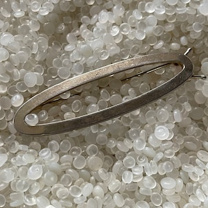 vintage  Barrette, gold tone barrette, 1970 vintage barrette,  open oval,M1