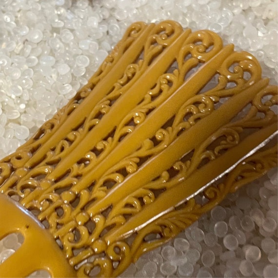 Antique mantilla comb, ivory color celluloid , fa… - image 5
