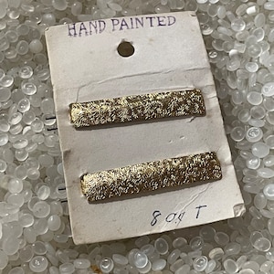 vintage hair barrette , Guilloche Barrette, hand painted, 1940s barrette, on store card, gold barrette