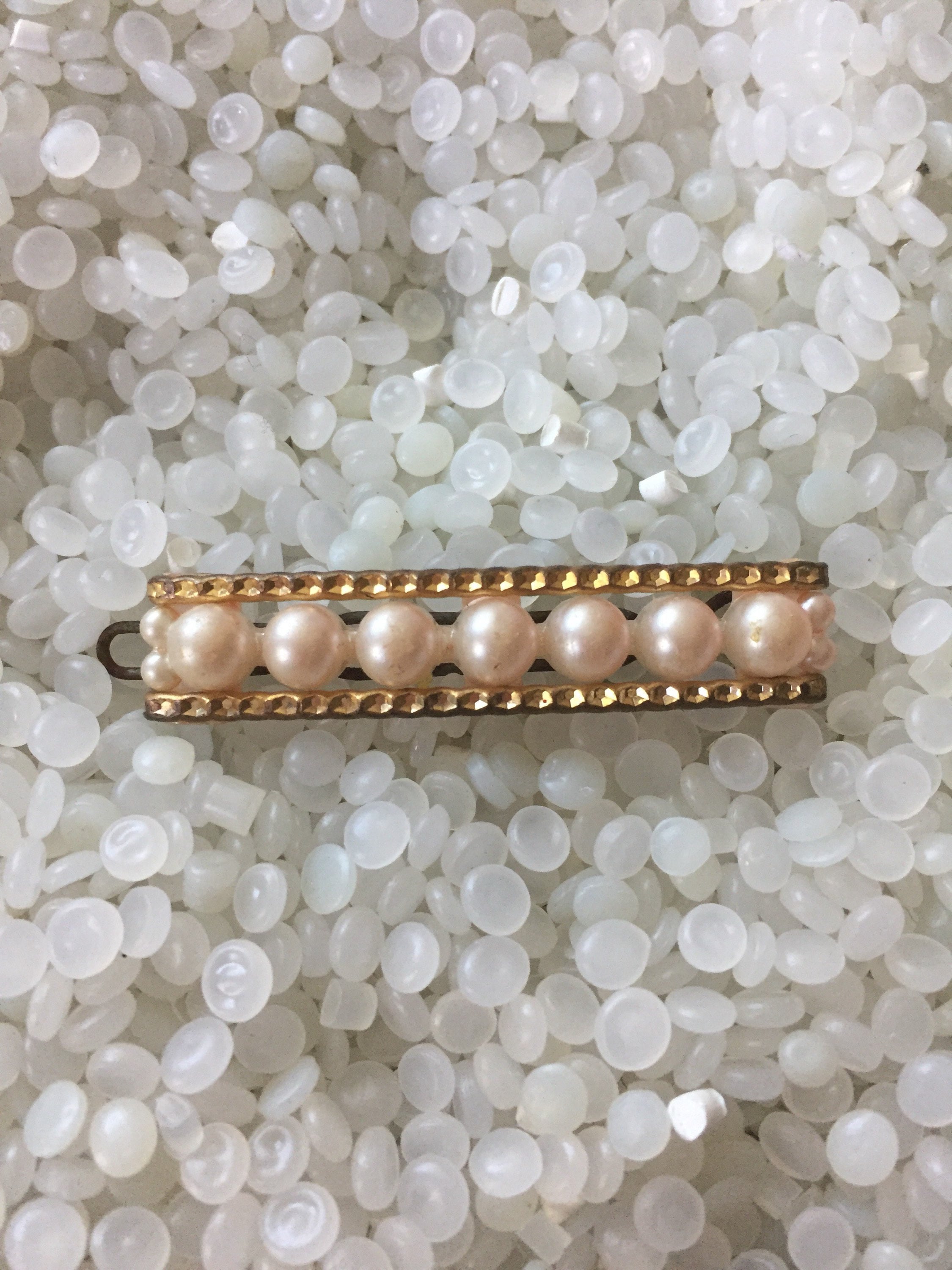 vintage 1940s hair barrette, vintage hair barrette,stamped brass and  faux pearls