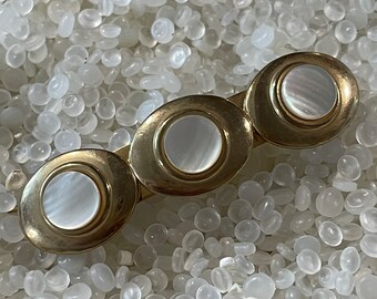 vintage barrette,  gold barrette , gold circle barrettes ,vintage 1960 , pearlized disc,