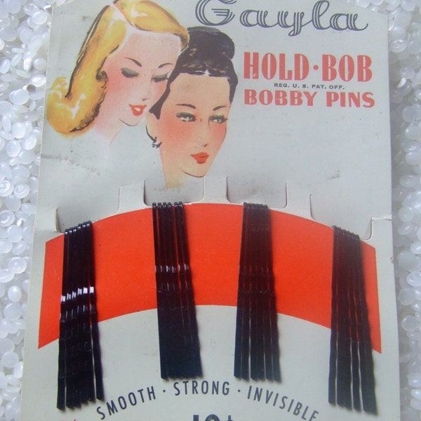 GAYLA   vintage bobby pins still on original card , 30 pins,