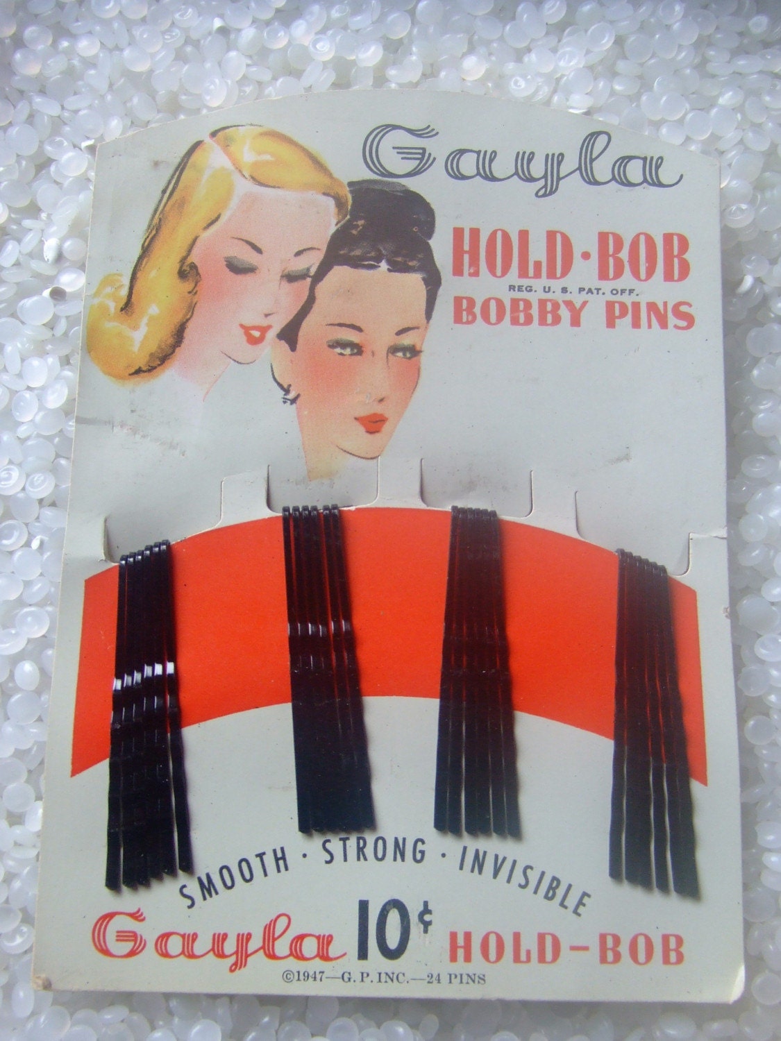 GAYLA Vintage Bobby Pins Still on Original Card , 30 Pins 