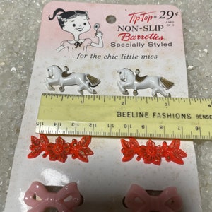 vintage barrettes, 1940s ,matching sets, very rare ,children barrettes, soft pink , red , white and blue, still on store card, image 3