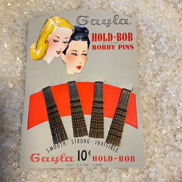 GAYLA   vintage bobby pins still on original card , 24 pins,dated 1947 ,