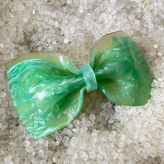 vintage barrette, large green  bow, glossy acryli… - image 2