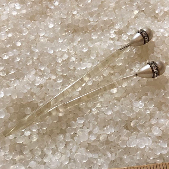 vintage  hair stick, Clear Lucite sticks pearly a… - image 1