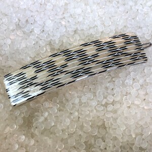 vintage barrette, 1980 barrette,  retro barrette, black and cream design,acrylic barrette, E4