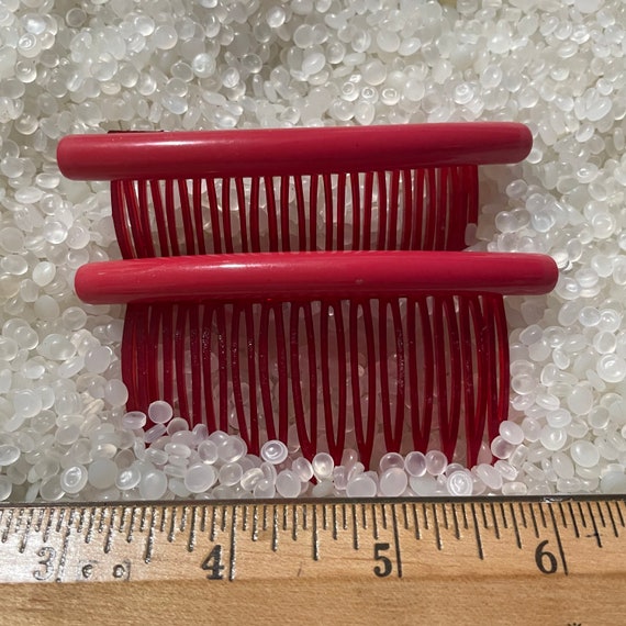 vintage hair combs, red tubular top , vintage 198… - image 3