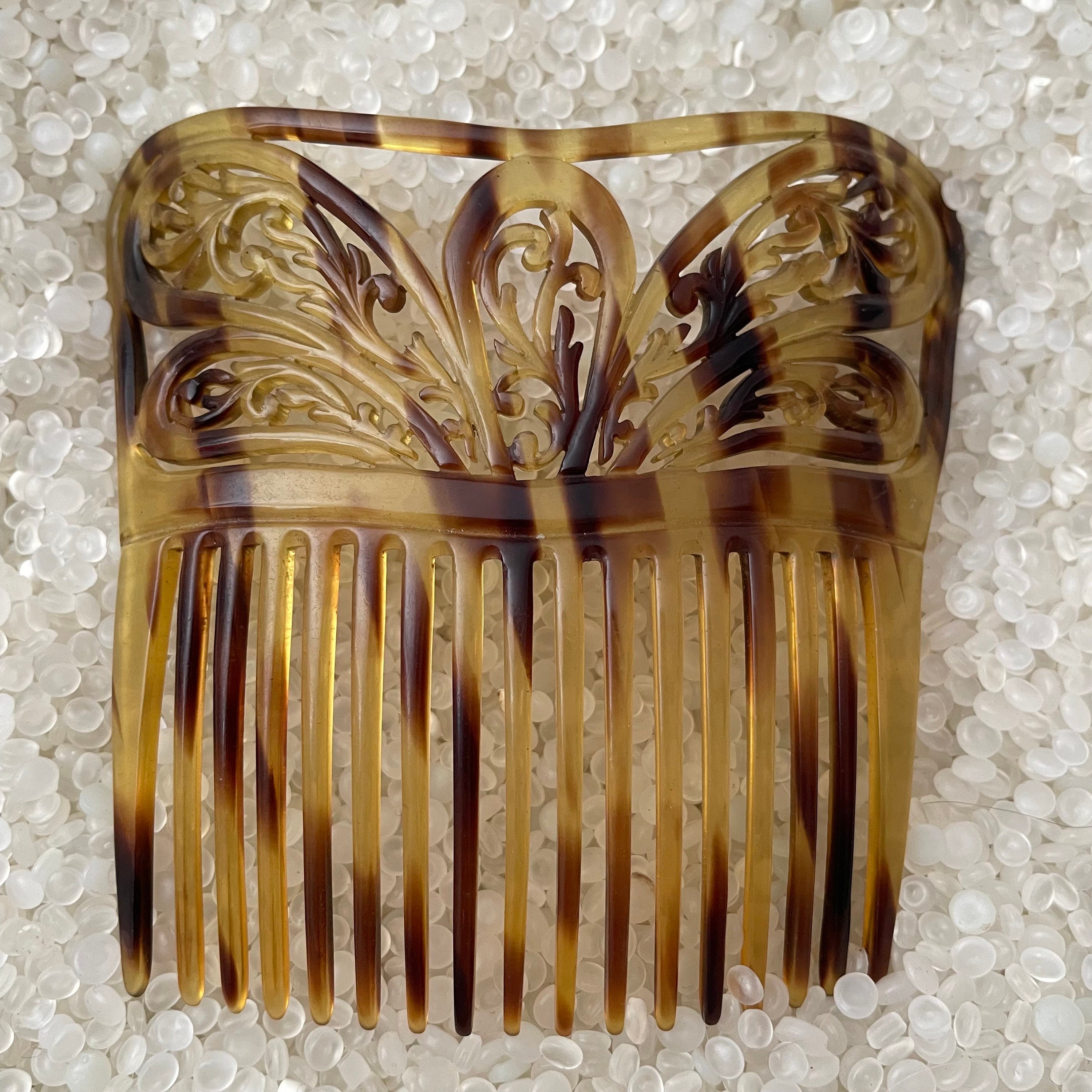 Antique Hair Comb , Elaborate Cut Work, Large Mantilla Comb  display picture 1
