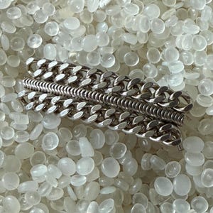 Vintage hair Barrette , silver tone Barrette, Pretty chain link  plated metal, z