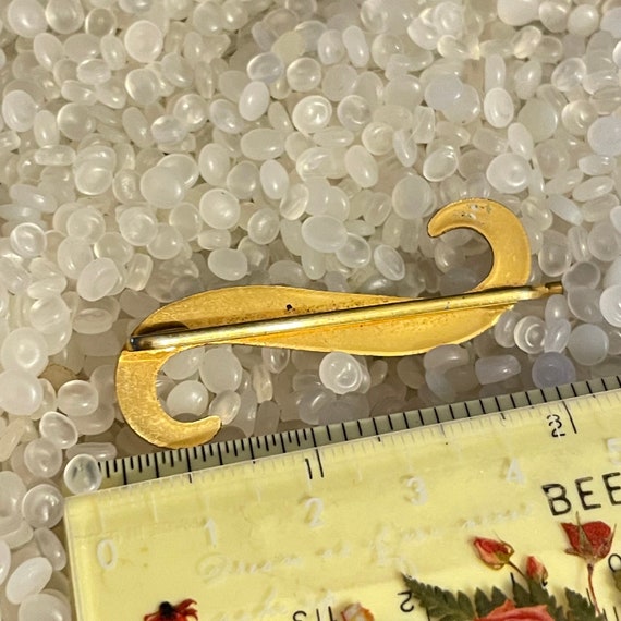 Shiny  gold tone vintage barrette, hair pin, curv… - image 3