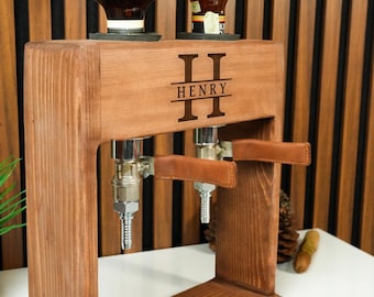 Distributore di whisky personalizzato in legno: supporto da bar per la casa con rubinetto in pelle e bicchieri