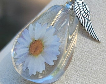 DIY Daisy Flower Crystal Cremation Ash Urn Tiny Bottle Urn Angel Wing Necklace With Filling Tools