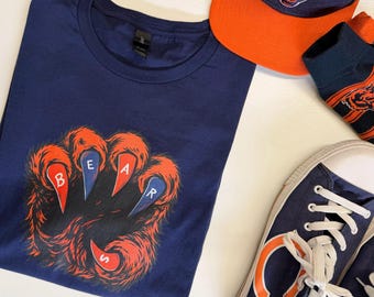CLAWS OUT, CHICAGO // Unisex Tee