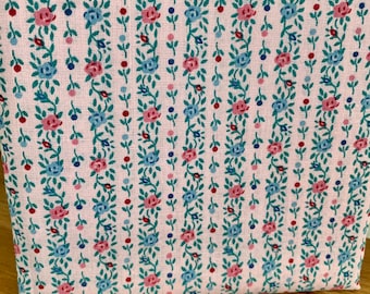 Pink and Blue Flower Ditzy Vintage Quilting Fabric - Vintage Fabric - Calico / Ditsy / Floral / Vintage Quilting Fabric - Quilt Repair