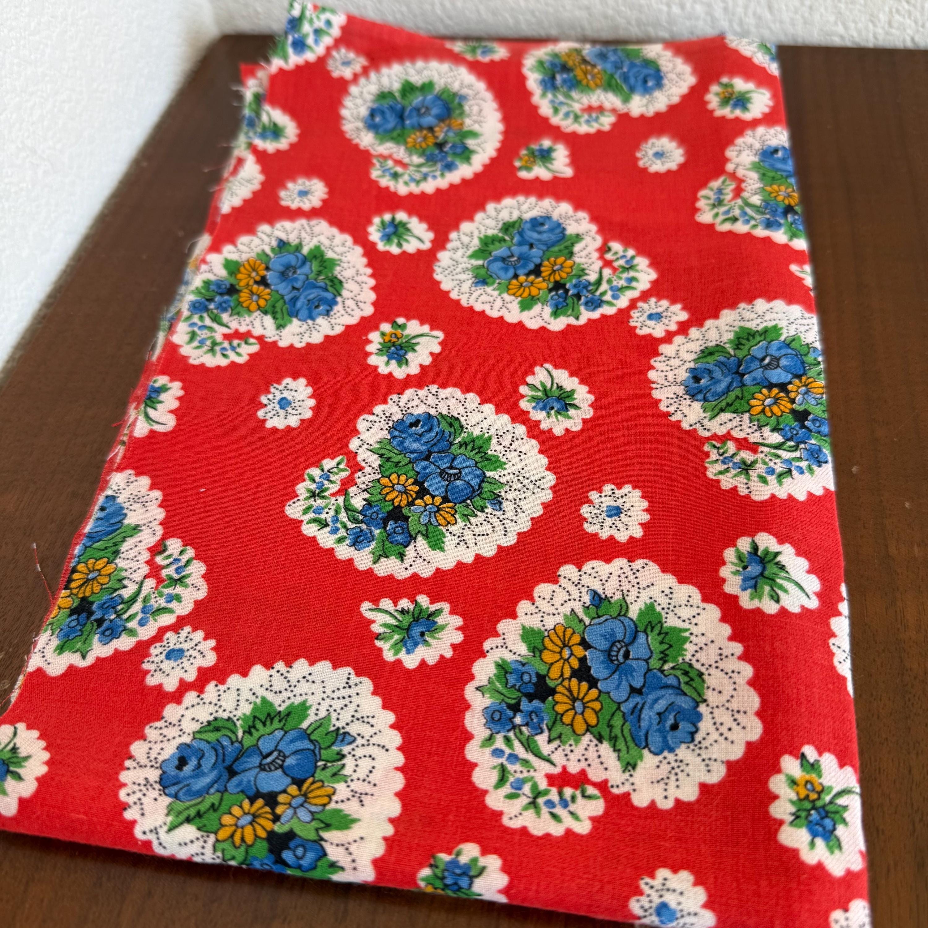 1960s Vintage Quilting Fabric - Small Piece of Vintage Fabric - Calico / Ditsy / Floral - Quilt Repair - 13” x 44”