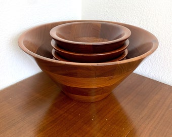 Vintage Vermillion Real Walnut Salad Bowl Serving Set - Serving Bowl with Four (4) Small Bowls - Vermillion Real Wood Walnut