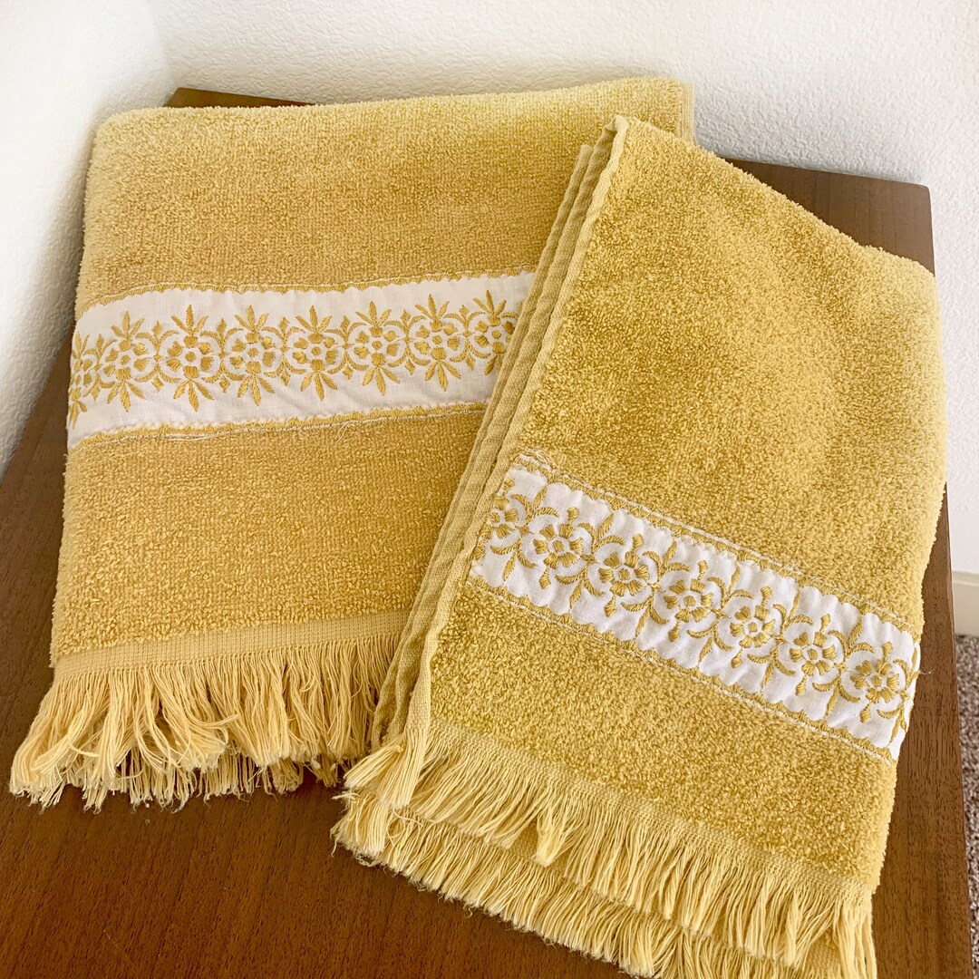 Vintage Cannon Royal Family Gold Bath Towels Vintage Gold Bath Towels