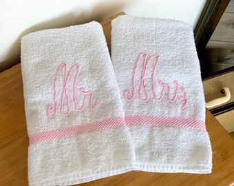 Vintage Mr & Mrs Cannon Hand Towel Set - Cannon Pink and White Towels - Cannon Hand Towel - Vintage Bathroom Towels - Vintage Wedding Gift