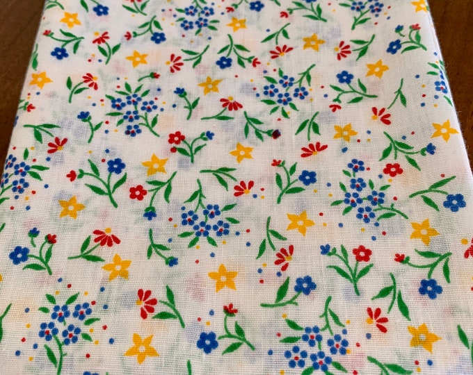 19 X 44 Vintage Quilting Fabric Vintage Fabric Calico / Ditsy / Floral