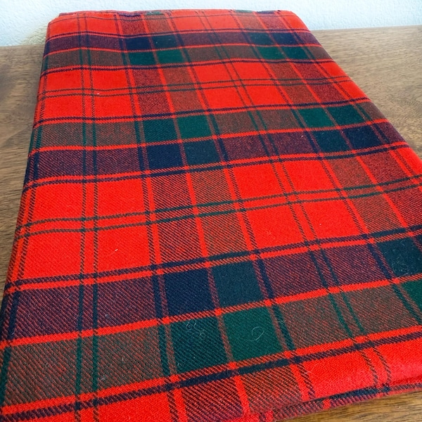 1.6 Yards Vintage Clan Robertson Red Modern Wool Tartan from Scotland - 60” L x 55” W