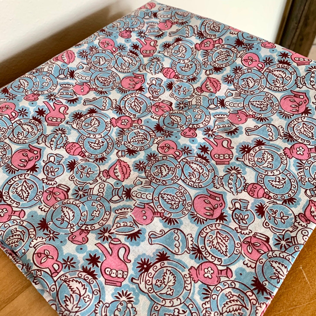 1930/1940 Vintage Quilting Fabric Vintage Fabric Calico / Ditsy