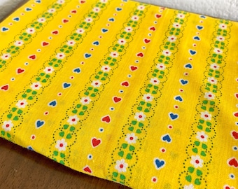 Vintage Yellow Quilting Fabric - Vintage Fabric - Calico / Ditsy / Floral / Vintage Quilting Fabric - Quilt Repair